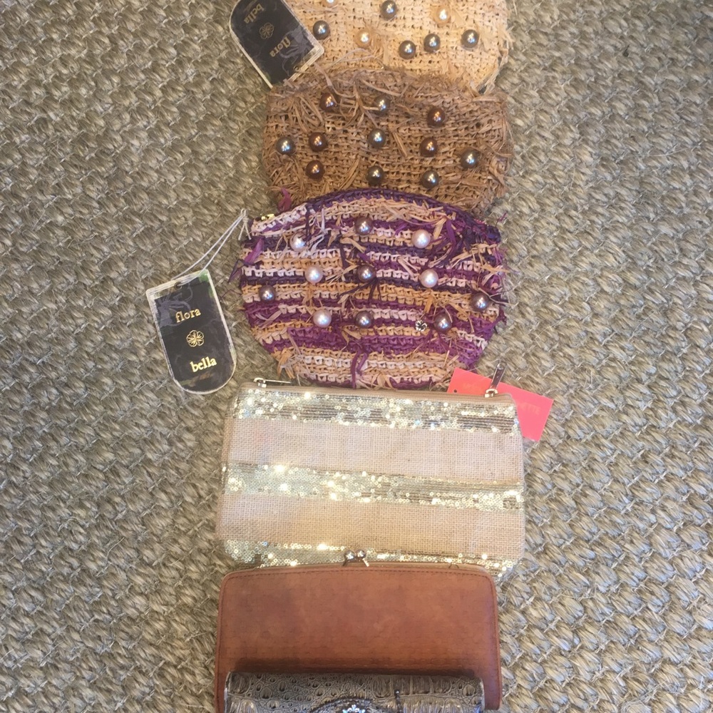 🎁Great Stocking Stuffers! Small straw beaded bag